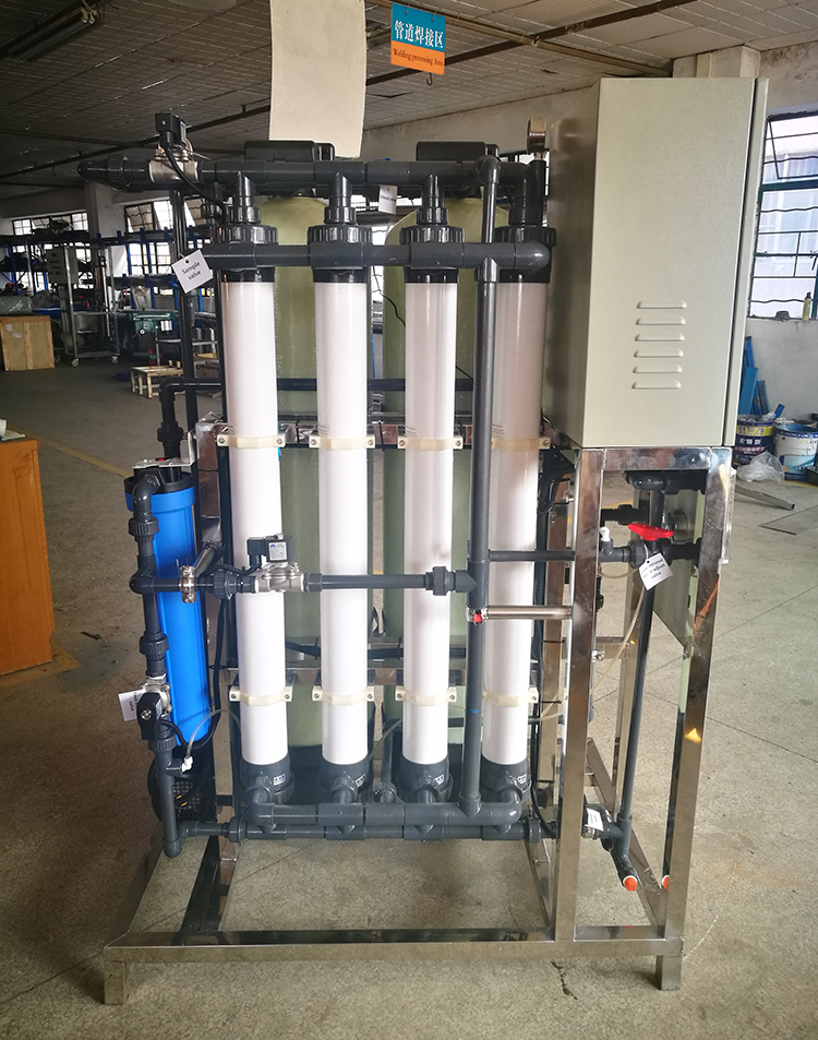 Hollow fiber ultrafiltration membrane systems